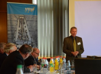 Thomas Knufmann gaf uitleg bij de themabijeenkomst van de VBW. (foto Sarah De Preter)